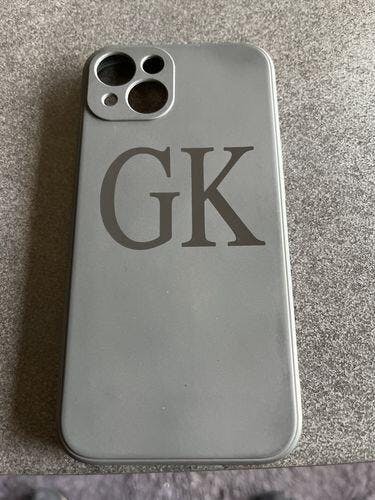 Kundenfoto: Hülle mit Initialen GK