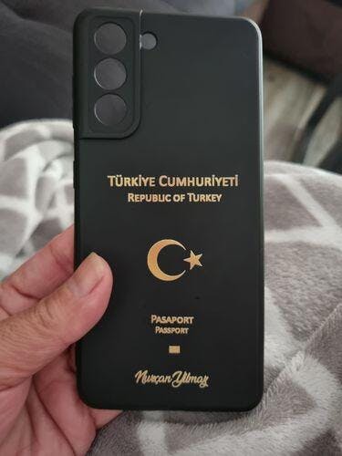 Kundenfoto: Reisepass-Hülle Türkei in der Hand